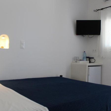Meltemi Rooms And Studios Anafi Bagian luar foto