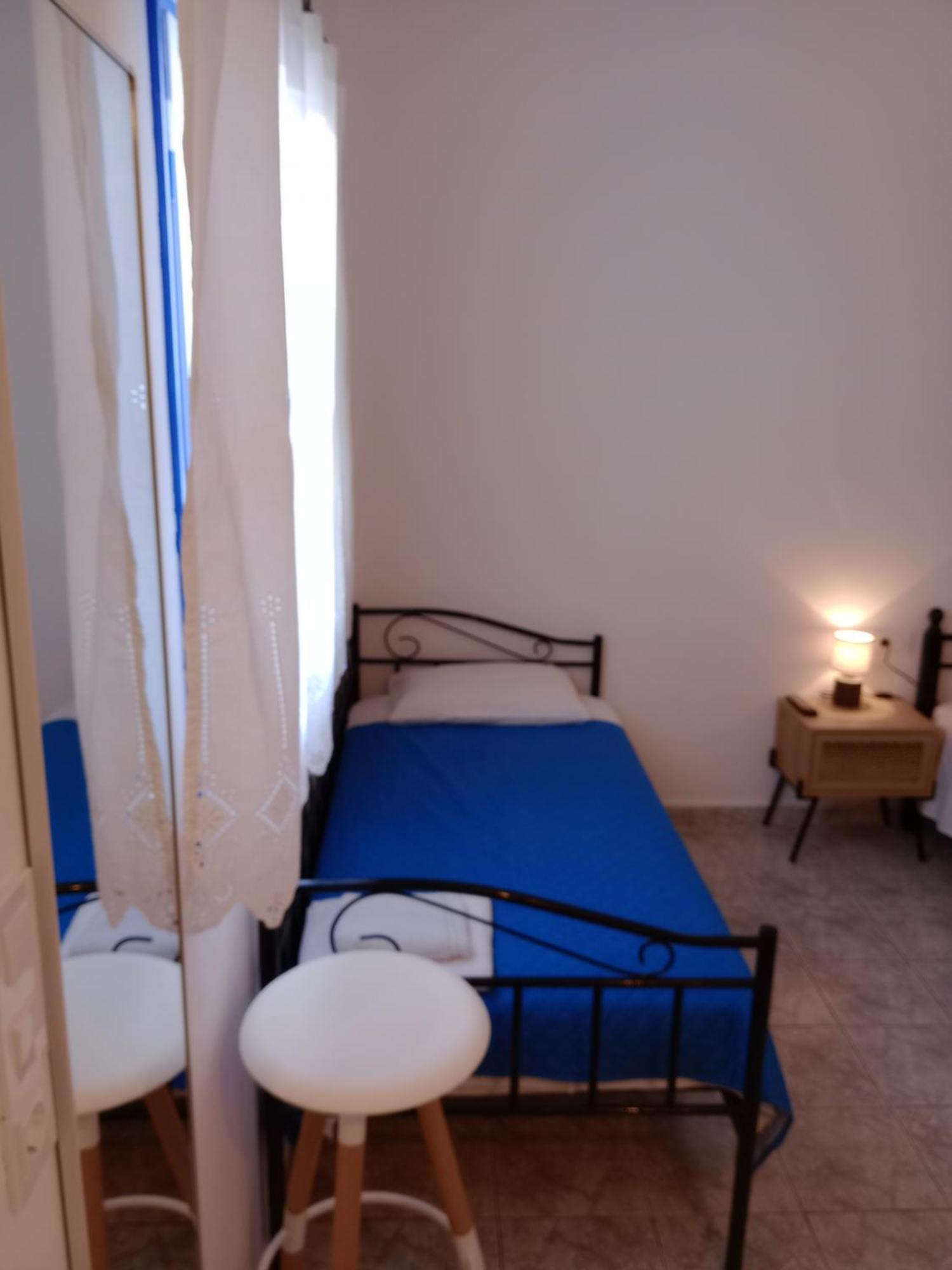Meltemi Rooms And Studios Anafi Bagian luar foto