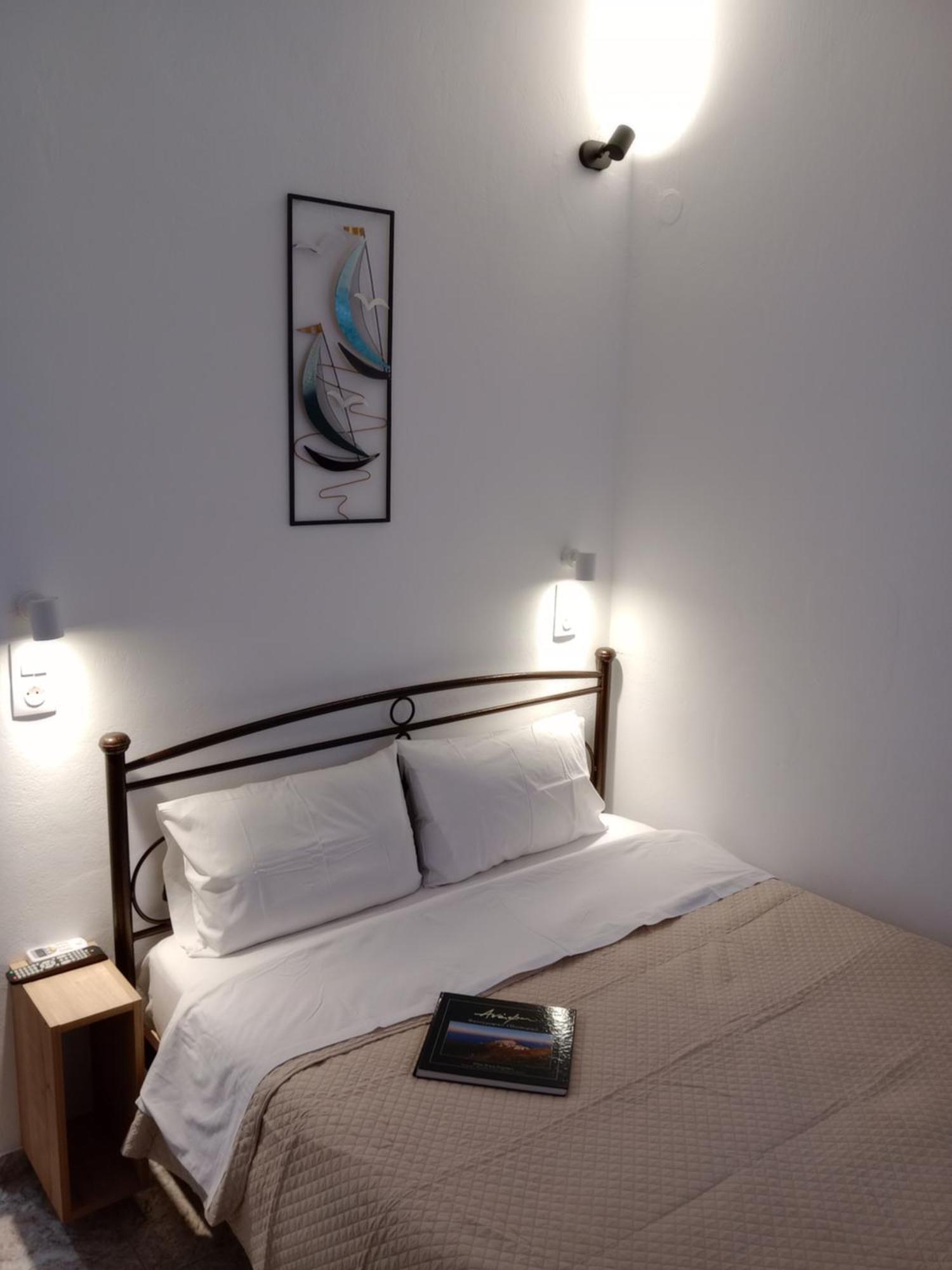 Meltemi Rooms And Studios Anafi Bagian luar foto